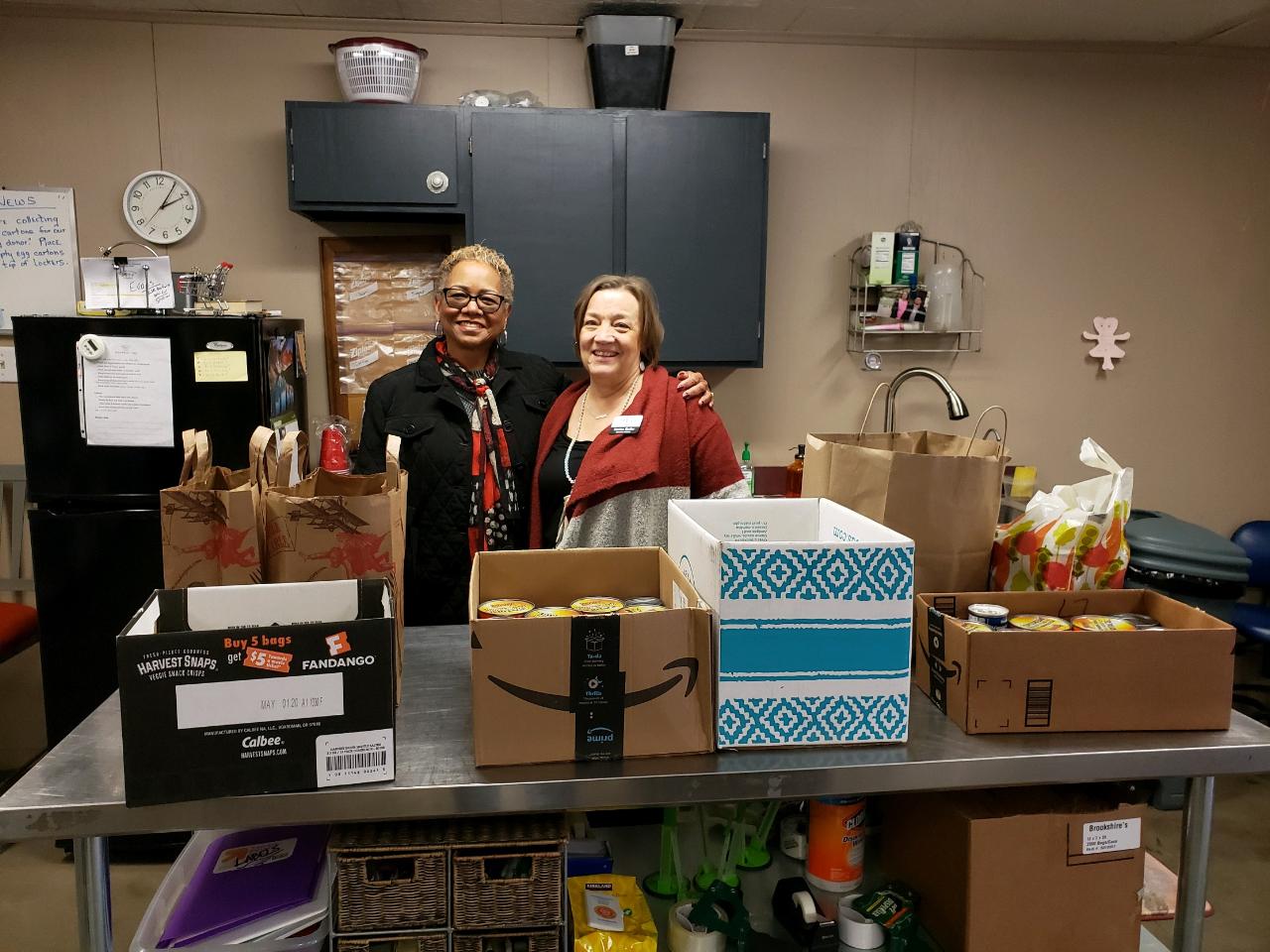 Food donations to North Ellis County Outreach